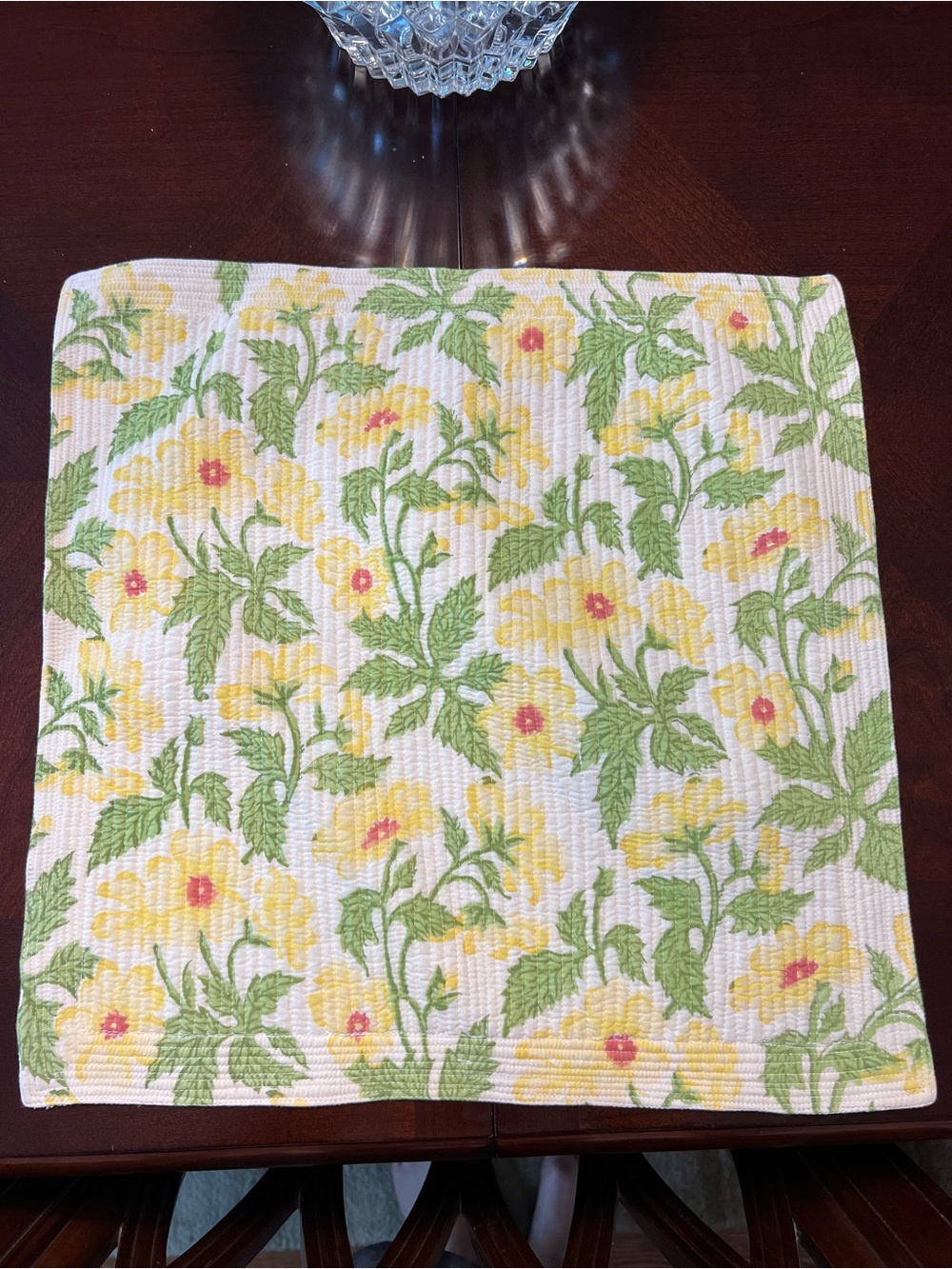 Pomegranate Inc. Yellow Floral Square Placemats, 8, excellent used condition